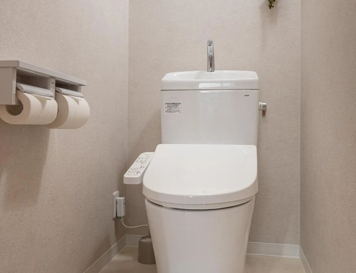 晴空民宿 Sora House 晴空塔徒步圈 整栋出租 Tokyo prefektur 0*,  Japan